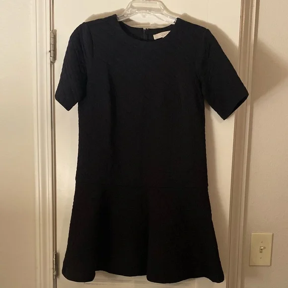 LOFT | Dresses | Loft Black Quilted Drop Waist Dressshort Sleeve